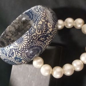 Large Glass beaded pearl like expandable bracelet & pulseira bangle